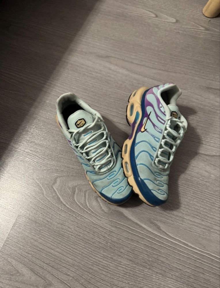 sapatilha nike tn