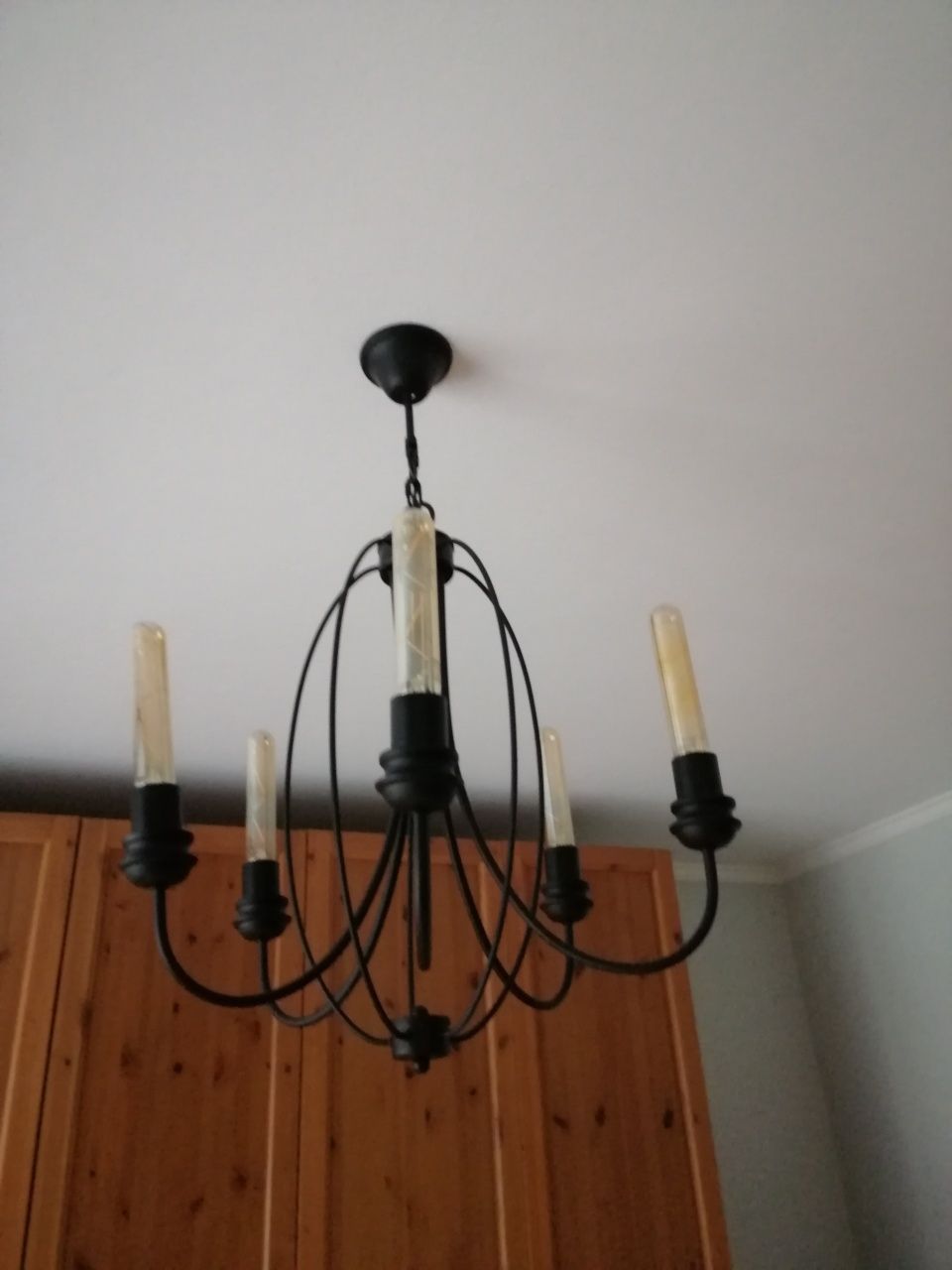 Lampa żyrandol oświetlenie