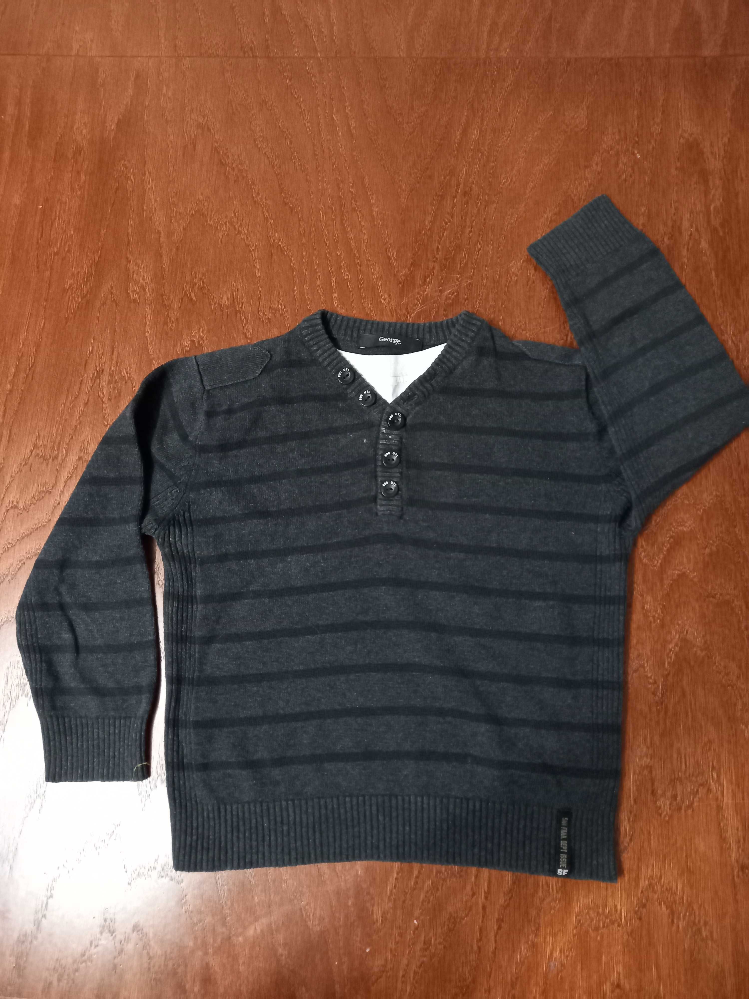 Sweter chłopięcy, r. 104-110