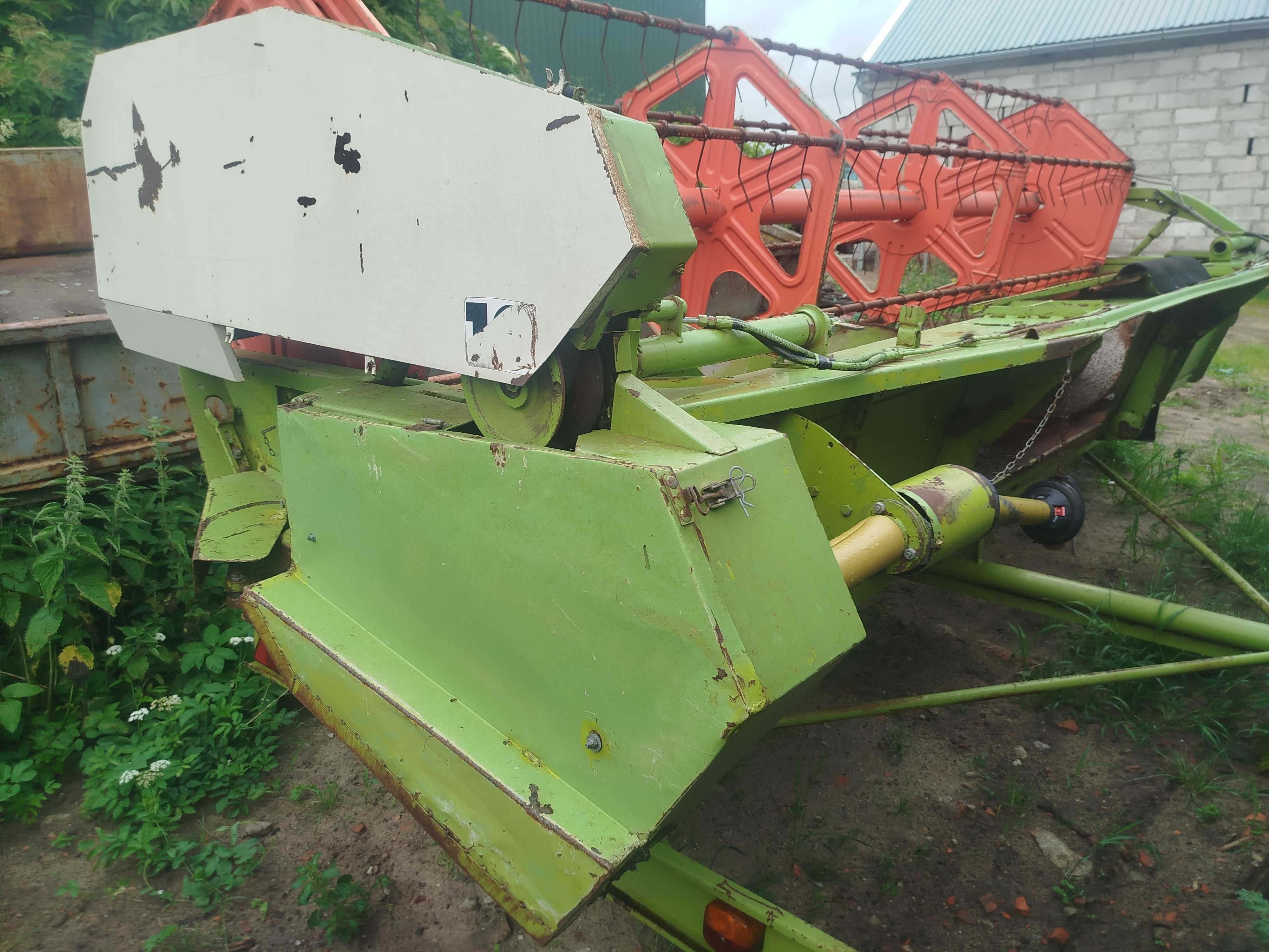 Claas Dominator 106