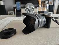 Samsung NX210 20,3 mpix bezlusterkowiec -zestaw z obiektywem i filtrem
