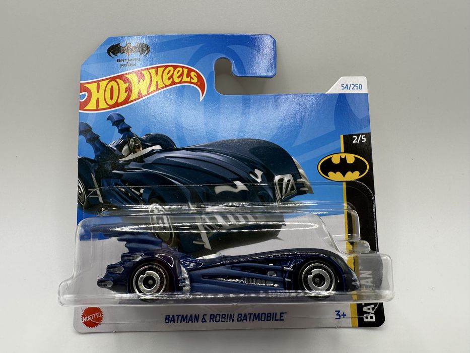 Hot Wheels Batman & Robin Batmobile