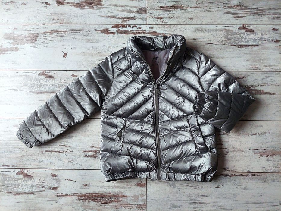 Zara, srebrna ocieplana, pikowana kurtka dziewczęca r. 116
