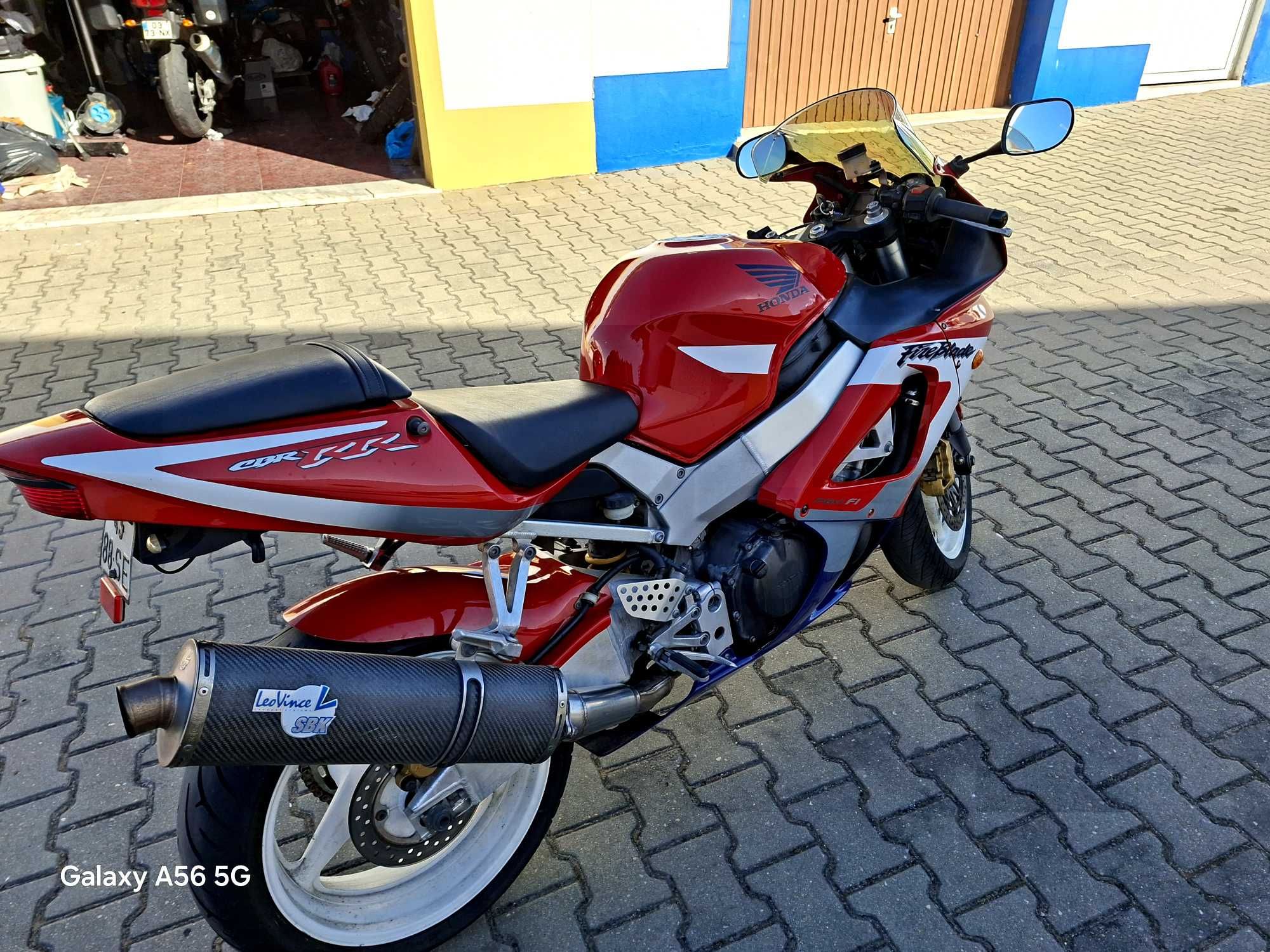 Segue para venda Honda Cbr 929rr