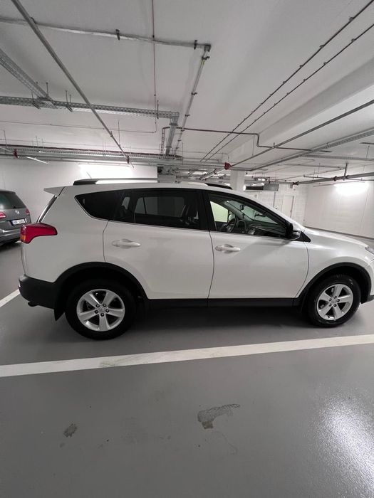 Продам автівку TOYOTA RAV 4