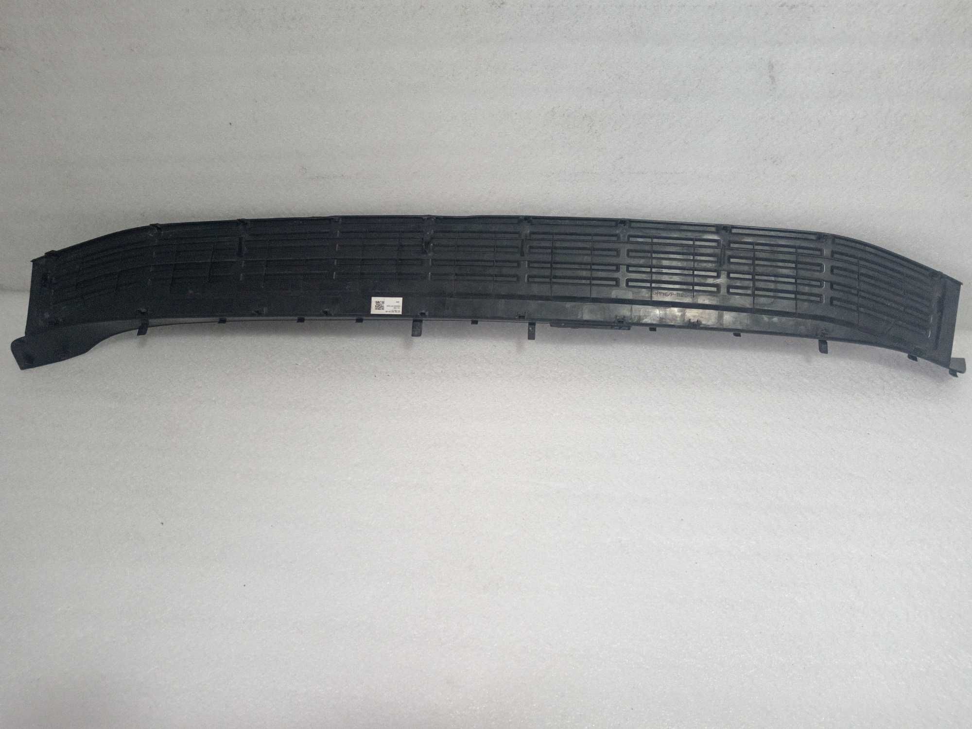 5216260130 TOYOTA Накладка бампера заднього