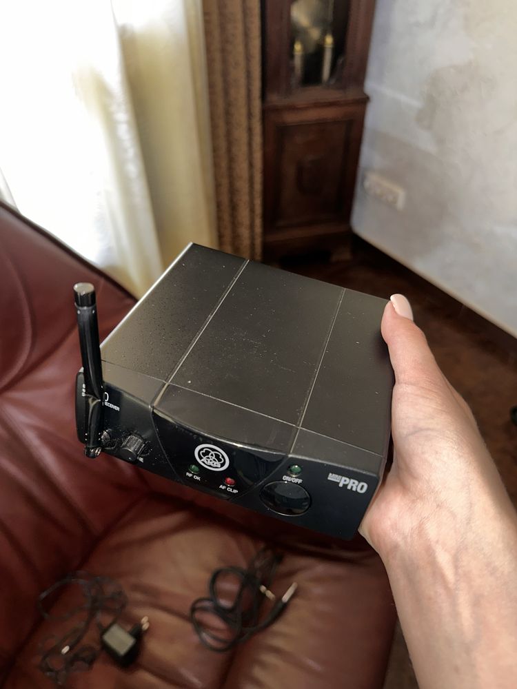 Продам Мікрофон AKG WMS40 mini vocal