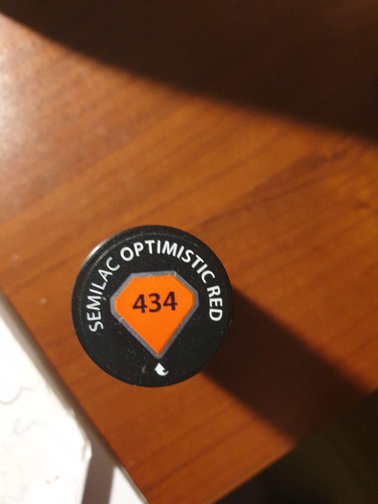 Nowy lakier hybryda semilac 434 optimistic red
