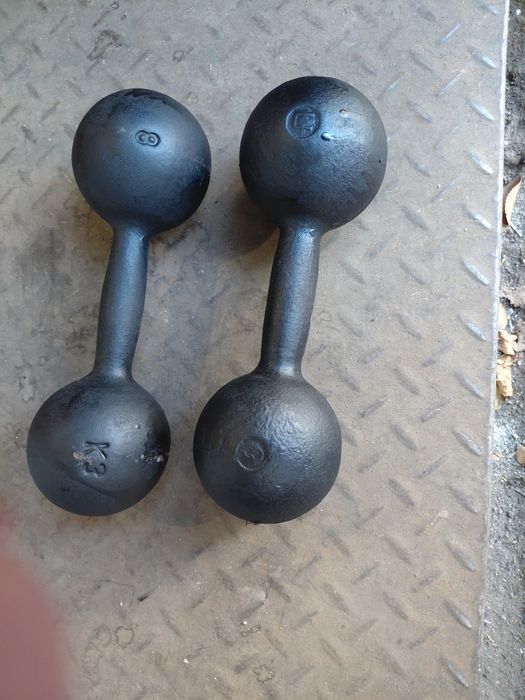 Гантели 8 ,6 ,2 кг