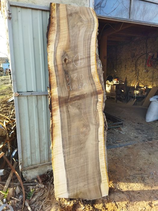 Дошка горіха, сляб, слеб висота 2,10, ширина 60, товщина 60