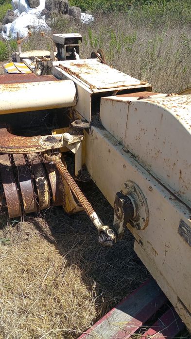 Enfardadeira de arame