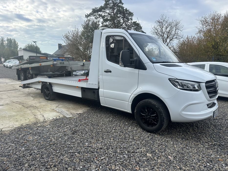 Holowanie Pomoc Drogowa transport aut i maszyn rolniczych