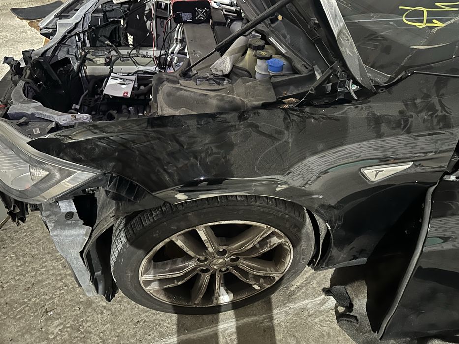 Бампер, капот, крило, двері Tesla model S, Тесла Розборка