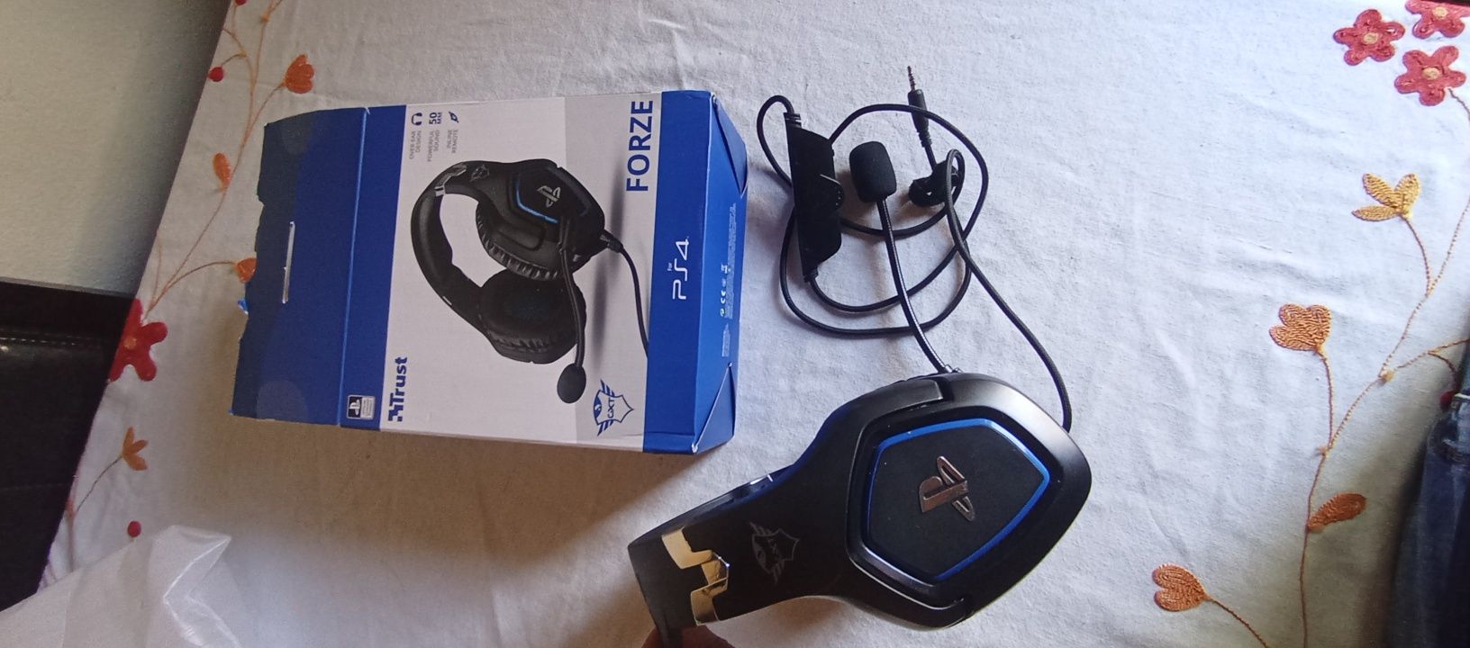 Headset gaming gxt 488 PS4