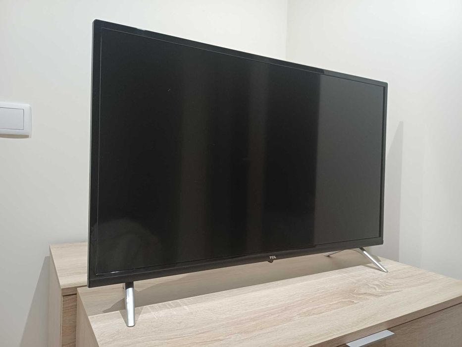 Televisor TCL 32D4300, tecnologia LED, com 32 polegadas (81 cm)