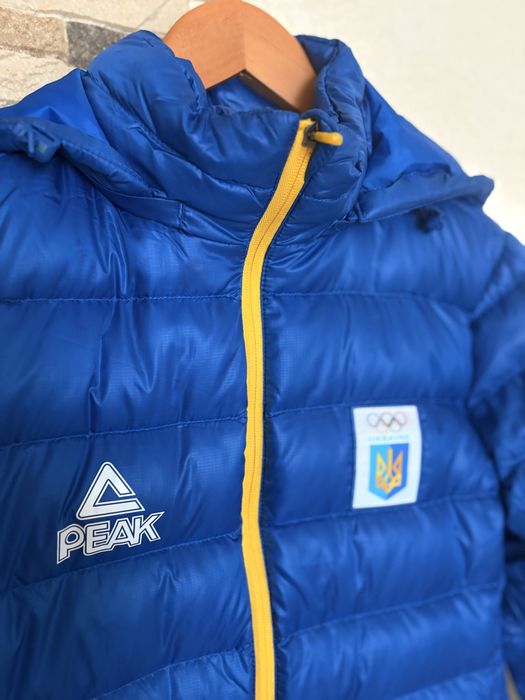 Куртка пухова жіноча