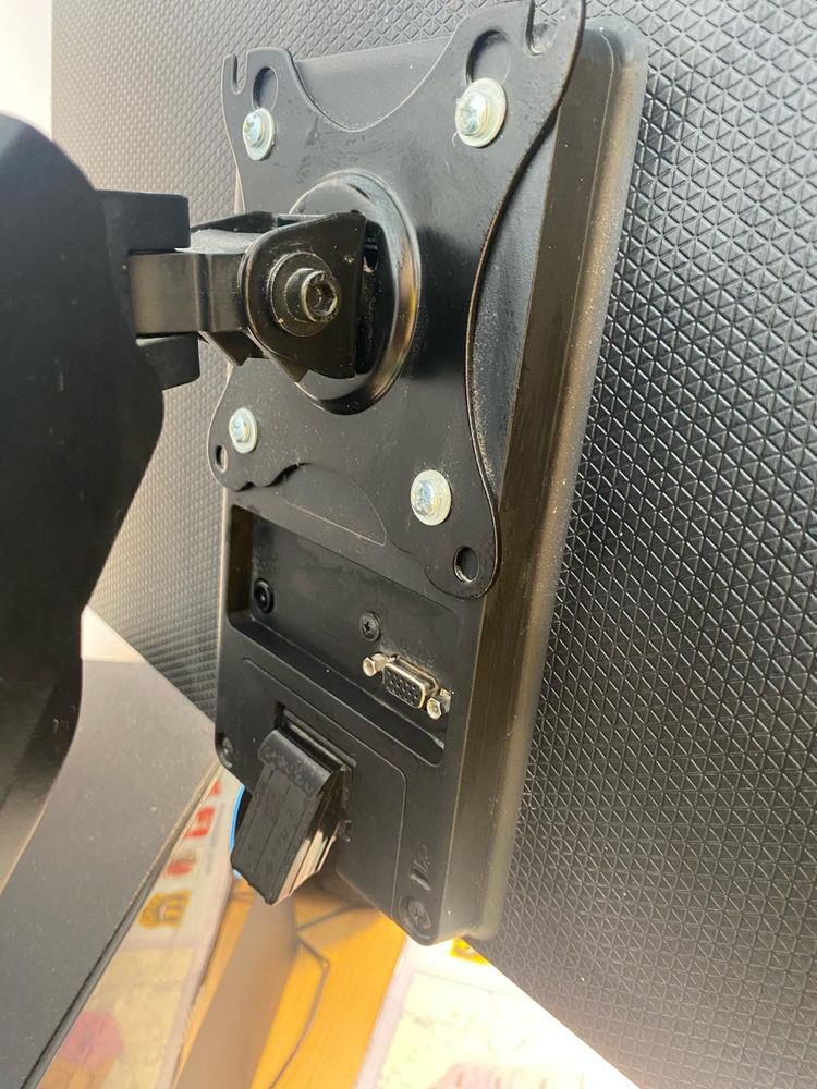 Monitor LG Używany