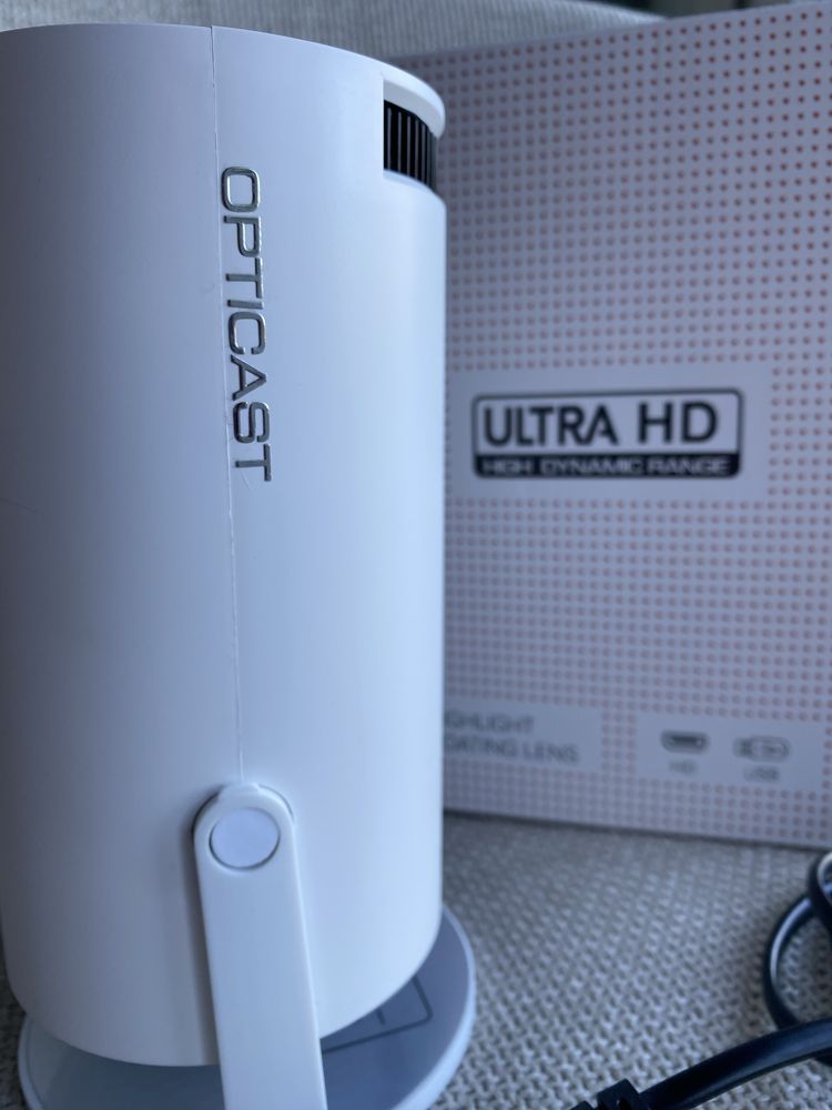 Projektor Opticast HD High Dynamic Range rzutnik