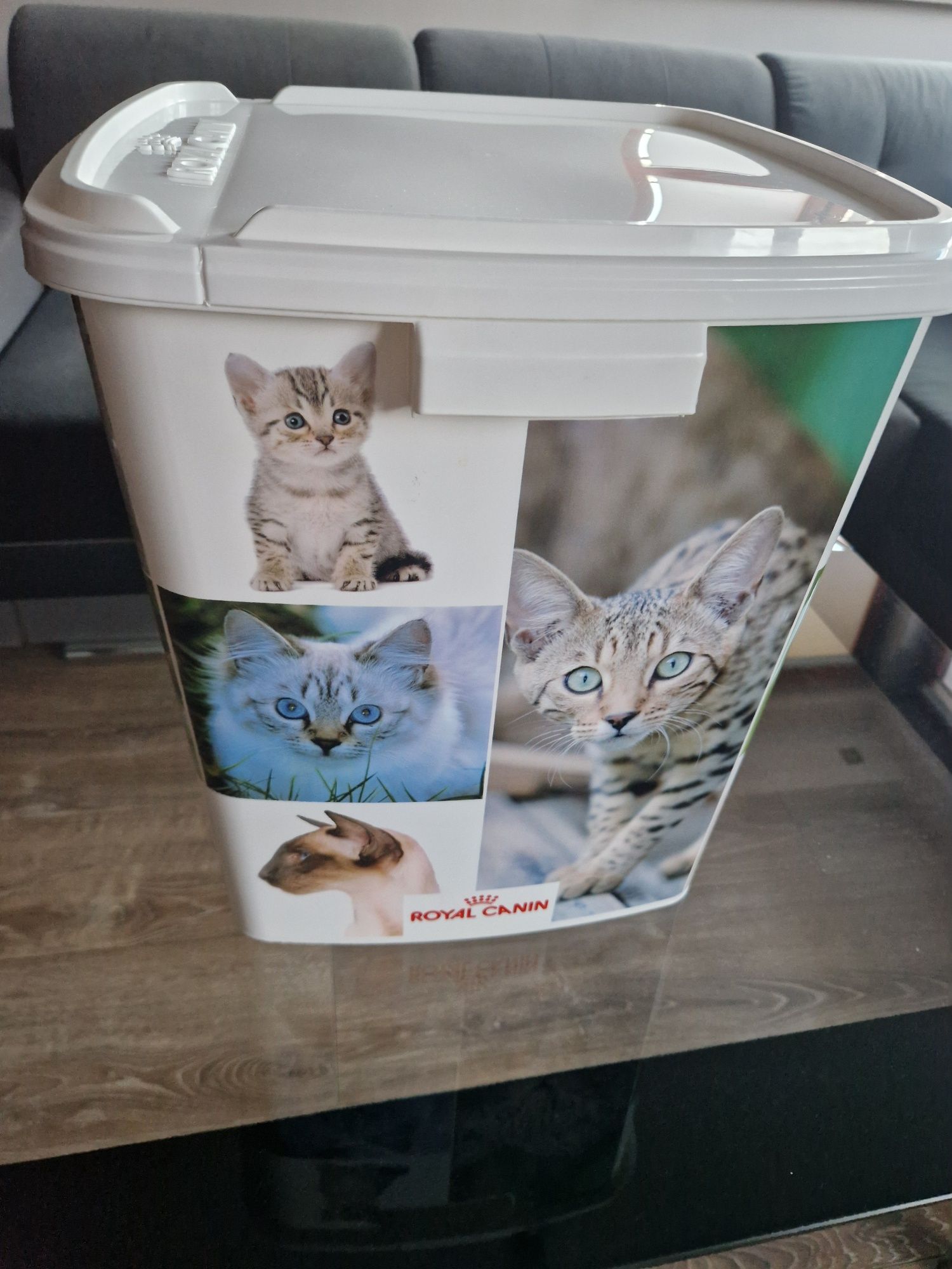 Pojemnik wiadro 40 l na karmę żwir royal canin kot