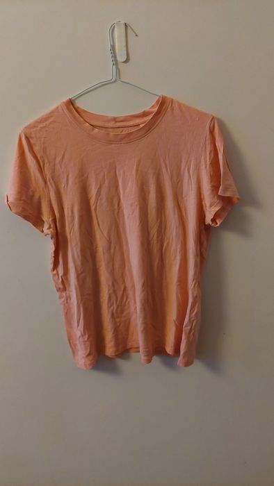 T-shirt w ładnym kolorze