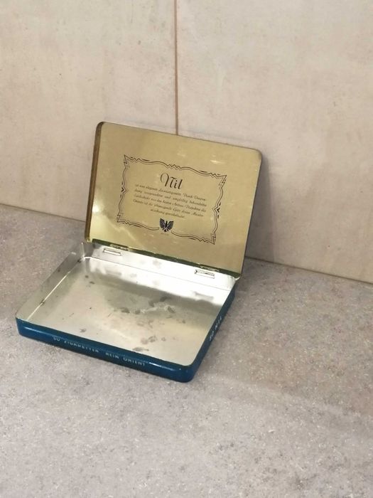 Blaszane pudełko po cygaretkach NIL Austria