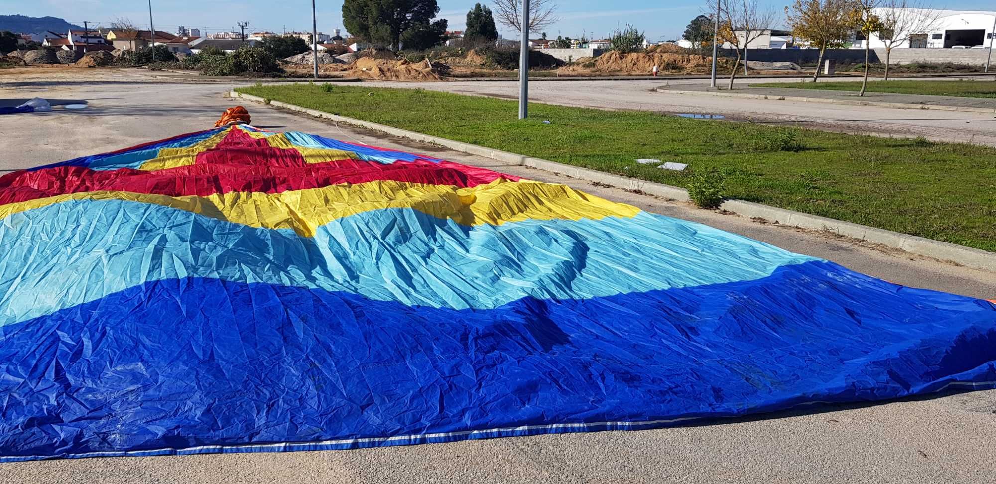 Velas de barco - 2 Spinnakers (simétrico e assimétrico) e vela grande