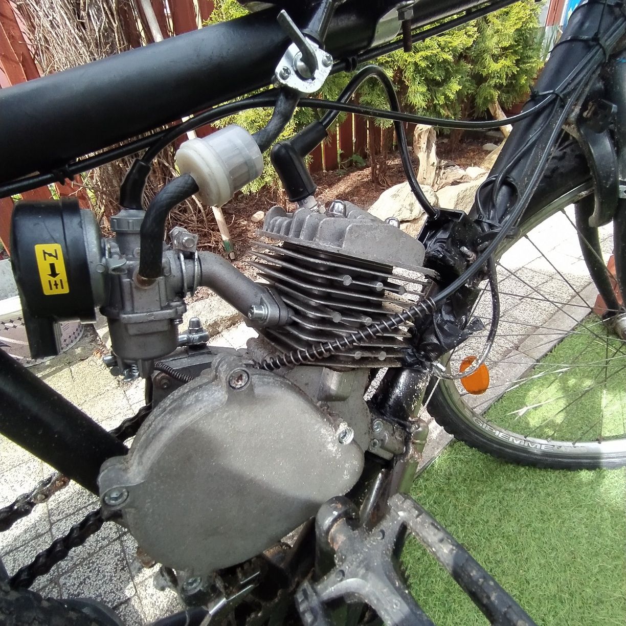 Rower z silnikiem spalinowym 80 cc