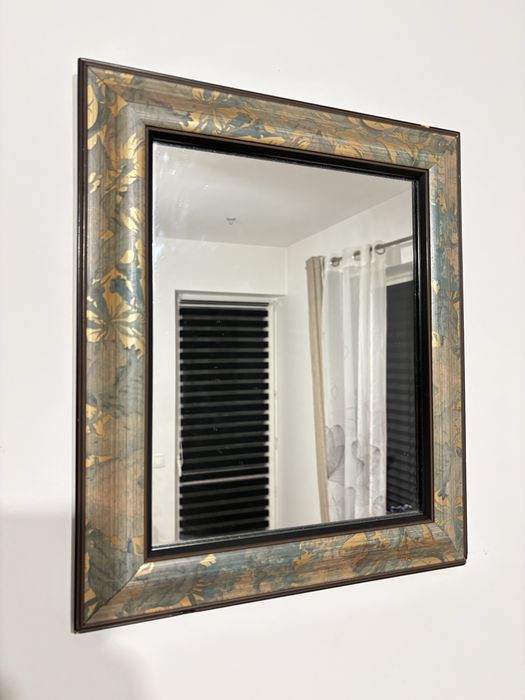 Lustro 33x39 cm DEKORACYJNA RAMA w liście złoto-patyna