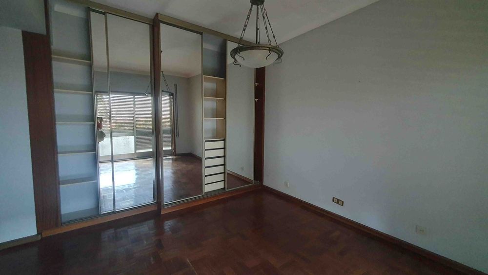 Apartamento T3+1 | Avenida Fernão Magalhães | Rua Prof. Duarte Leite