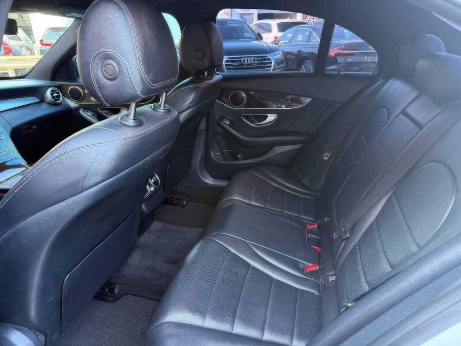Mercedes-Benz C-Class C 300      2020