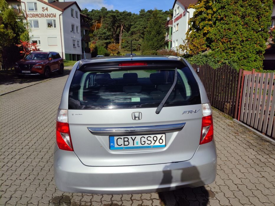 Honda FR-V 1.7. Gaz. 6 osób.