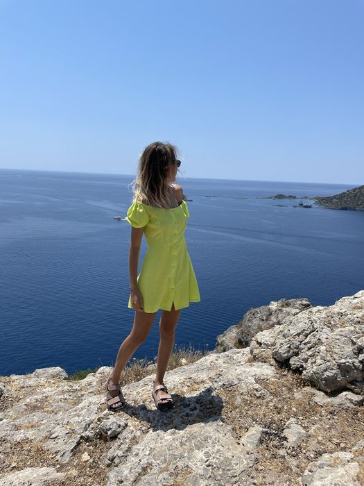 Літня лляна сукня