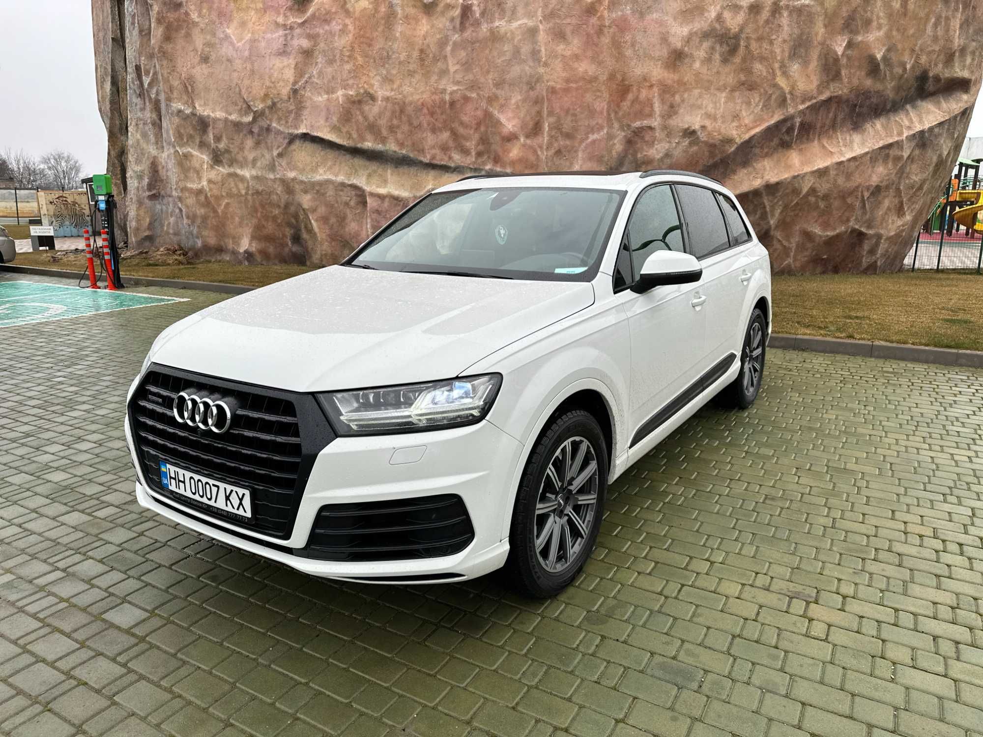 Audi Q7 4m S-line