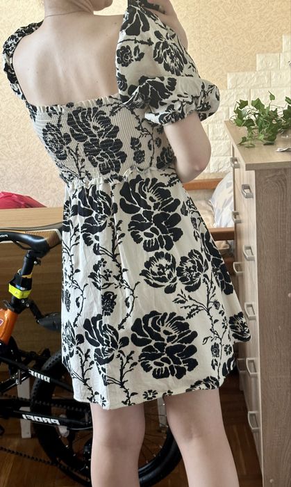 Літня сукня сарафан рукава буфи ліхтарики міні коротка з квітами