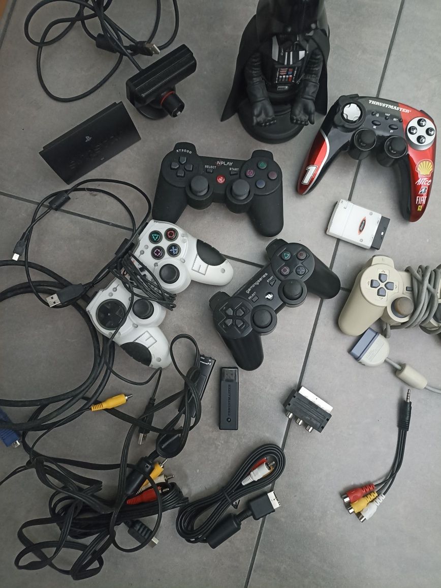 Comandos PlayStation e suporte e cabos