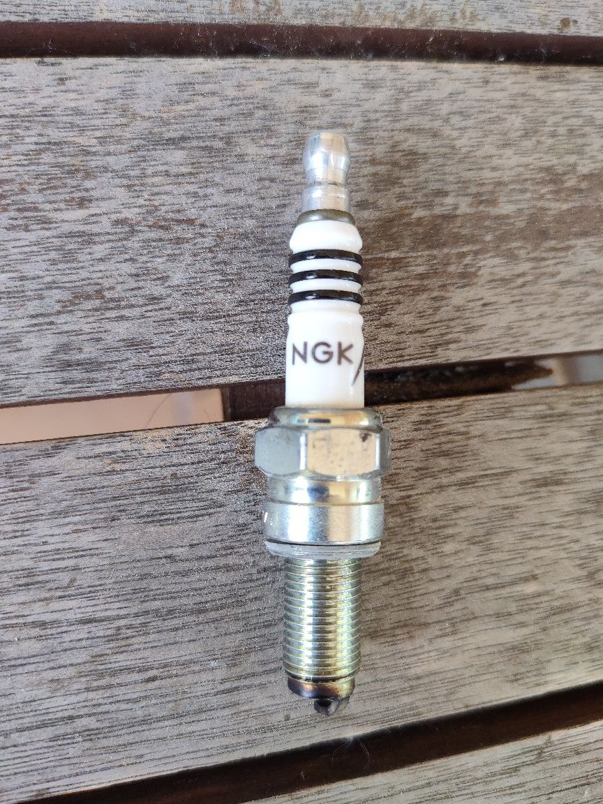 Vendo velas ngk Iridium CR8EIX