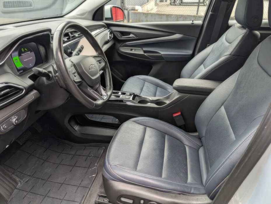 Chevrolet Bolt EUV LT      2022