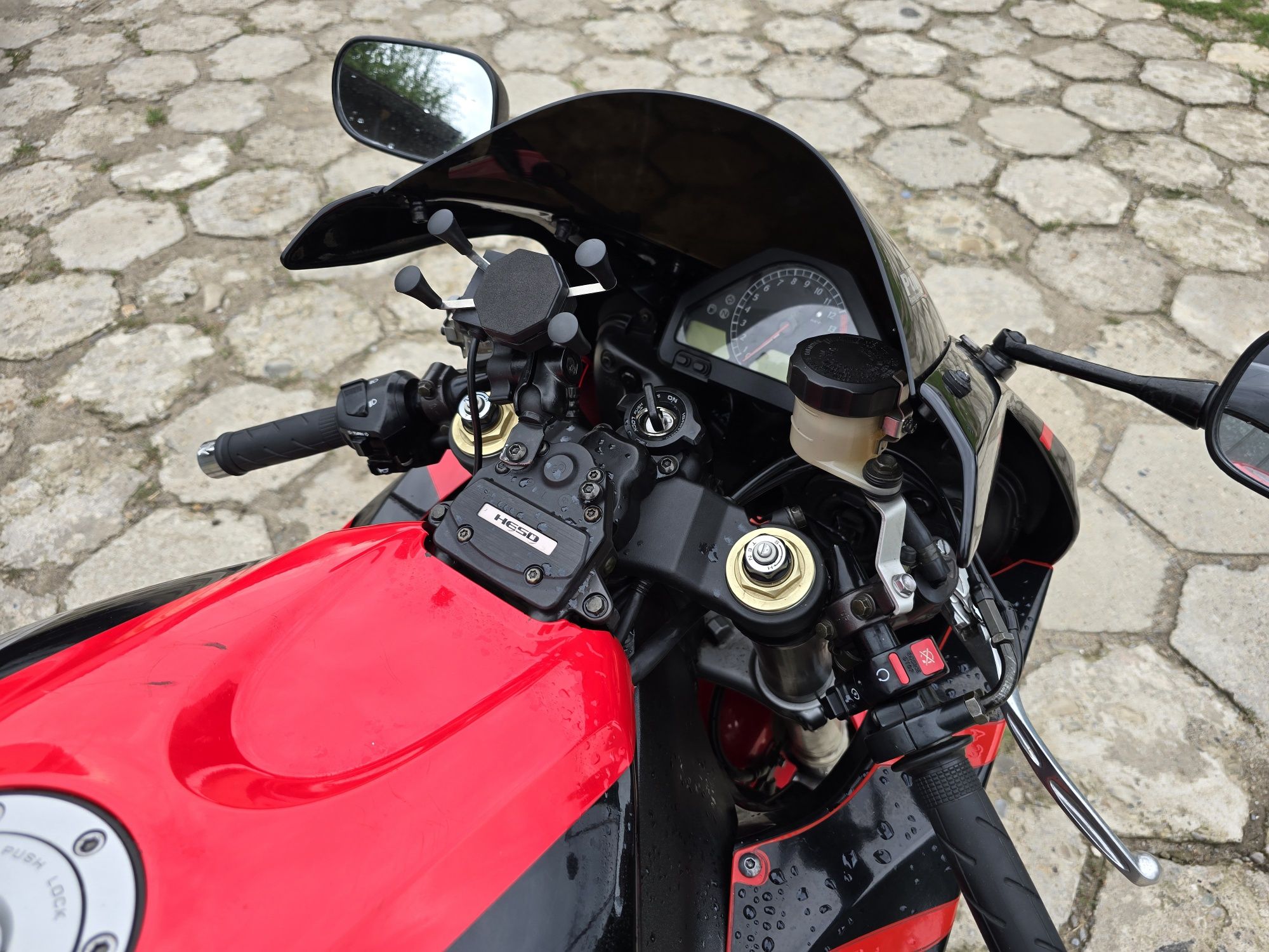 Honda CBR 1000RR SC57B lift (nie r1,gsxr,600rr)