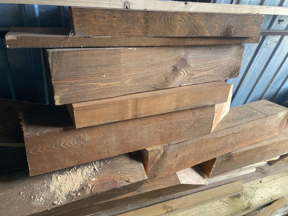 Opał drewno drzewo sosna palety suche belki kominkowe