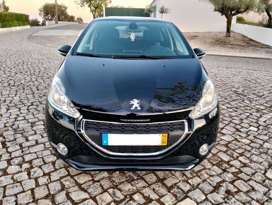 Peugeot 208 1.4 HDi Active – 2014 – Nacional