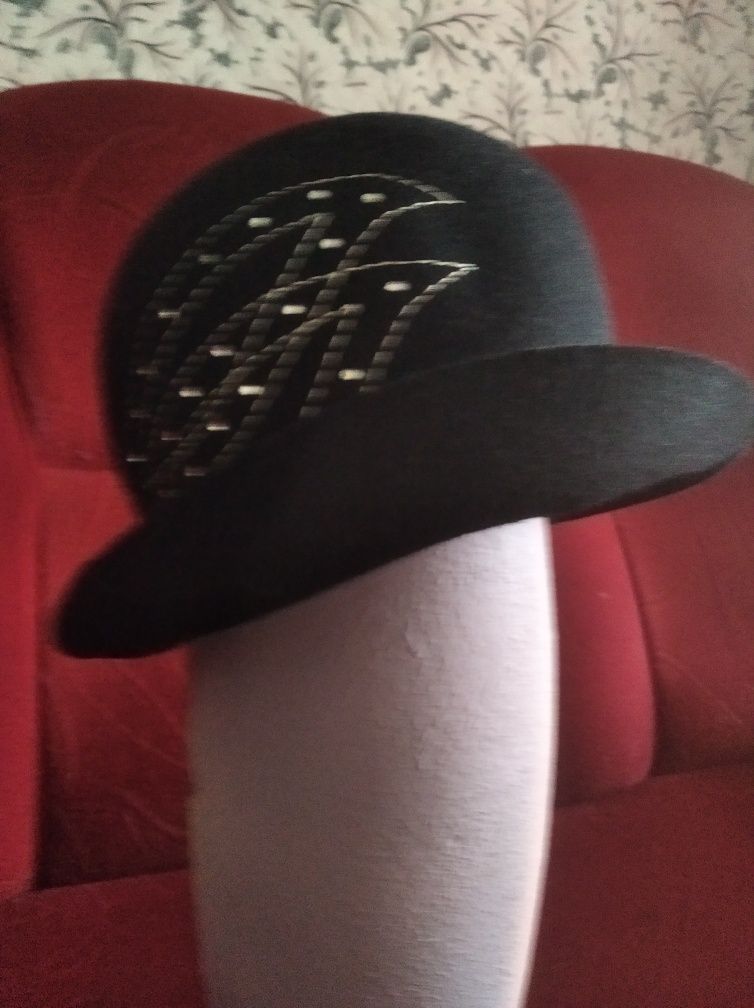 Фетровий капелюшок, виставковий варіант