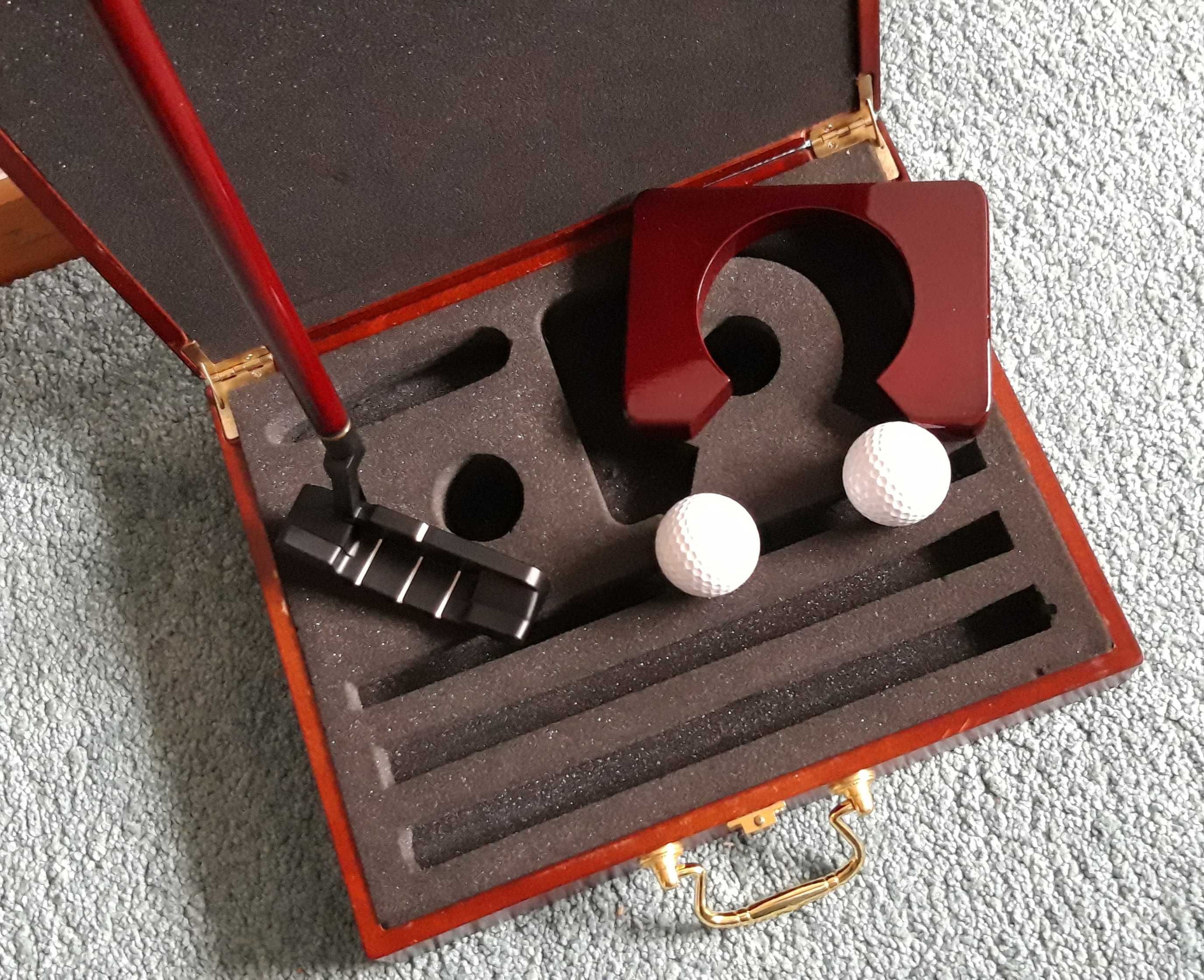 Caixa e kit prática de golfe - Artigo VINTAGE.
