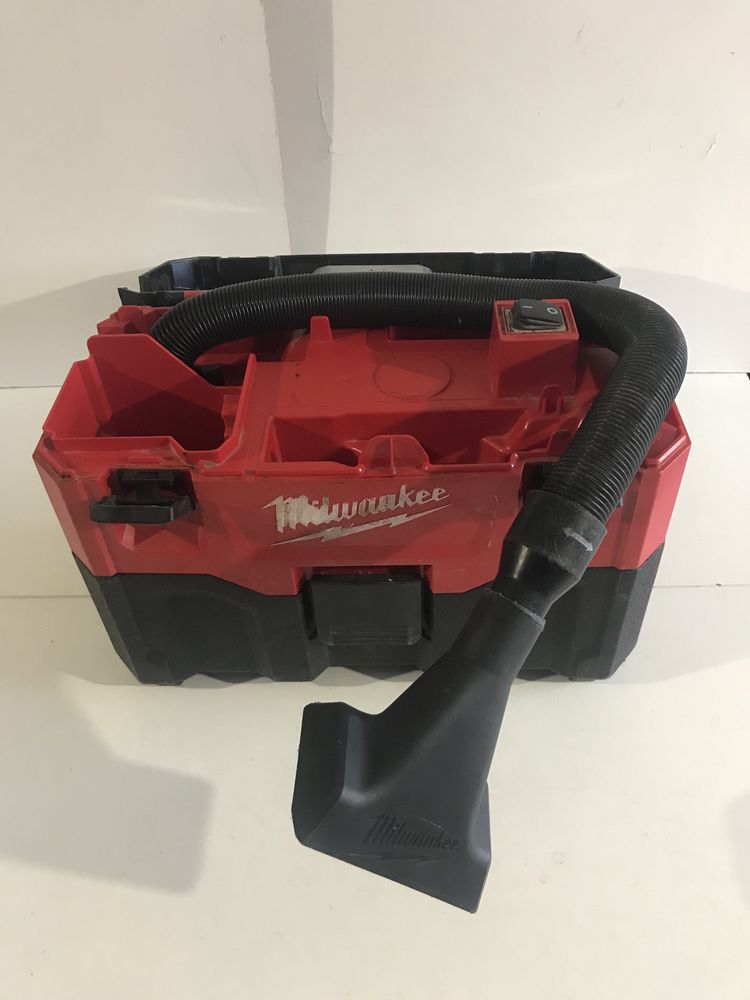 Промисловий пилосос MILWAUKEE M18 VC-2 з Англії