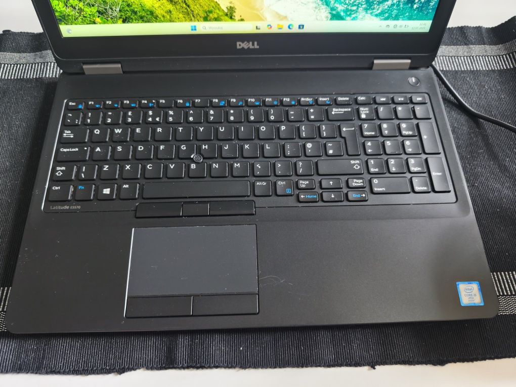 Dell Latitude E5570 | i5 • 8GB • 256GB SSD•Windows 11, Gotowy do pracy