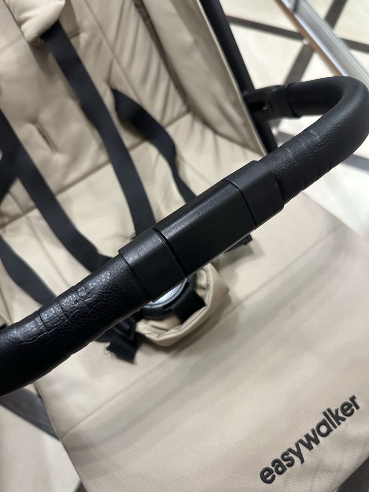 Прогулянкова коляска Easywalker Miley