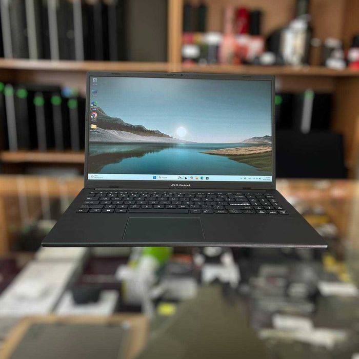 Ноутбук ASUS Vivobook GO 15 –  Ryzen 3 / 8GB / SSD 512GB 2024рік