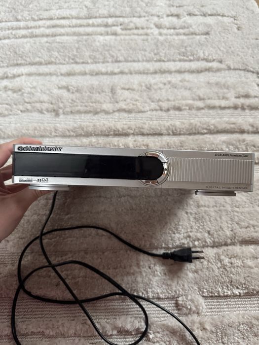 Тюнер Golden Interstar DSR 8001