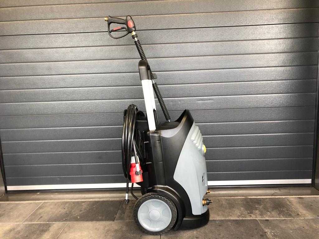 Myjka ciśnieniowa Karcher HD 9/20-4 M