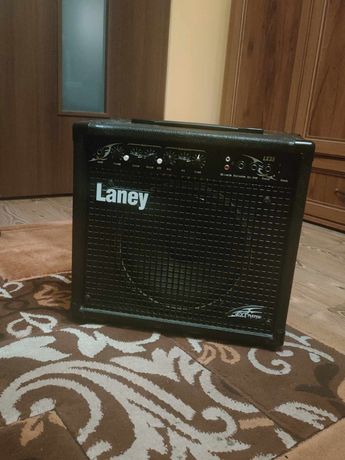 Sprzedam piecyk/wzmacniacz gitarowy laney lx35