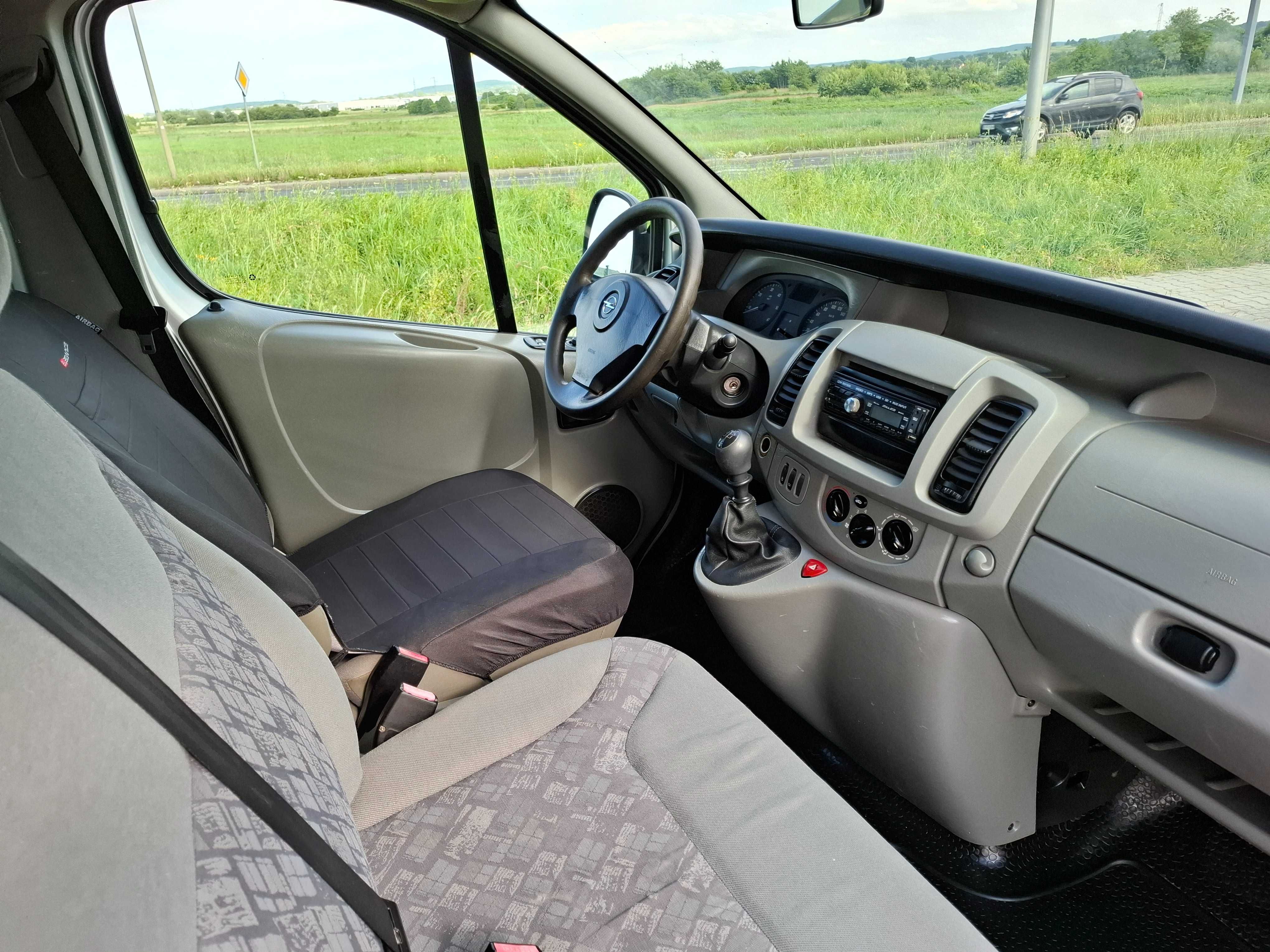 Opel Vivaro LONG 1.9 CDTI 6 Osób 2005r Hak Zadbany!